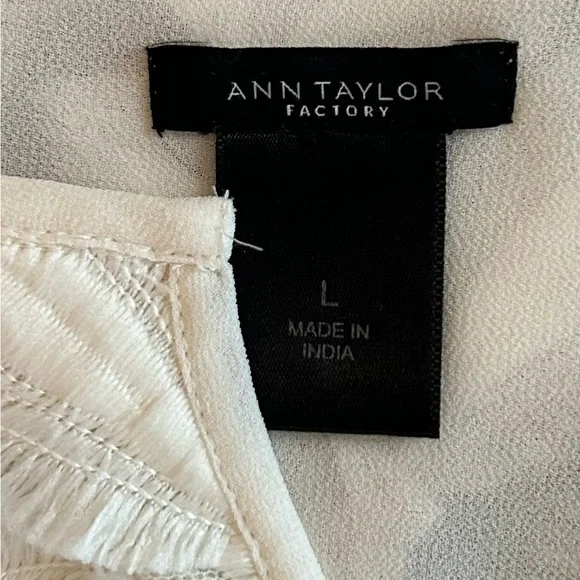Ann Taylor Cream Textured Sleeveless Top - Picture 5 of 9